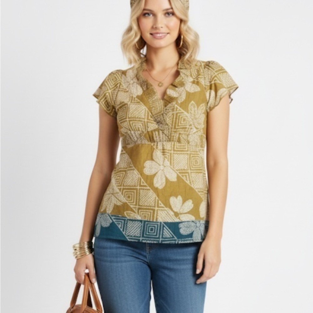 bcbgmaxazria Green V-Neck 100% Silk Top With Ruffles Size Small